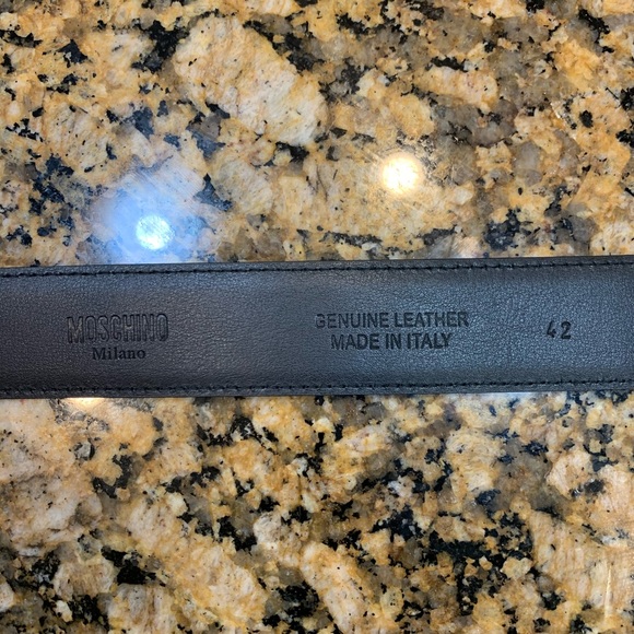 Moschino Belt size 42 - Picture 4 of 4